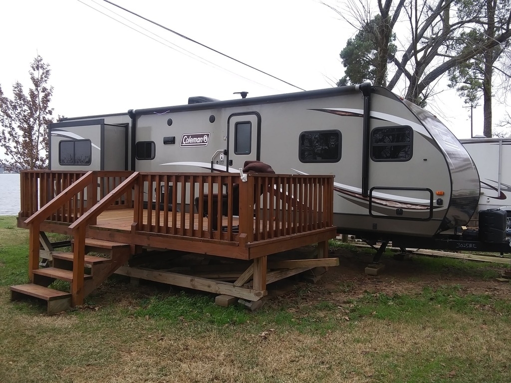 2018 Coleman® 3025 RL