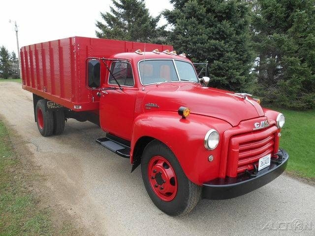 The 1951 GMC 450 3 Ton Truck Deluxe Cab
