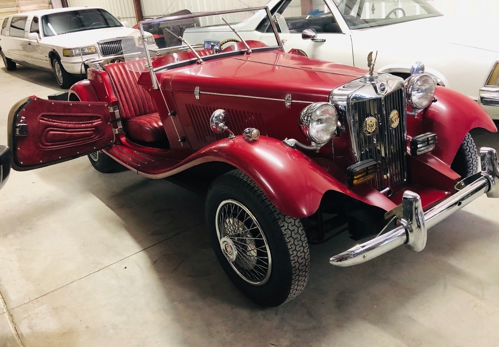 1952 MG Replica Roadster