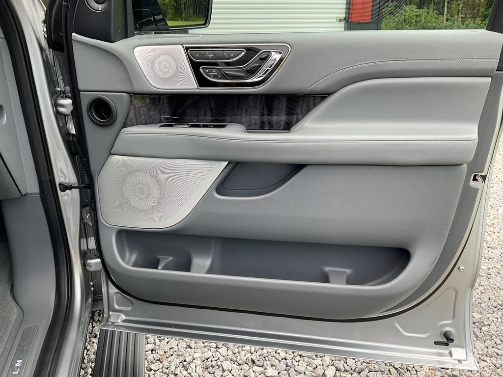 2020 Lincoln Navigator Reserve photo