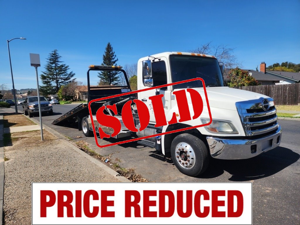 2015 Hino 268 Flatbed Tow Truck