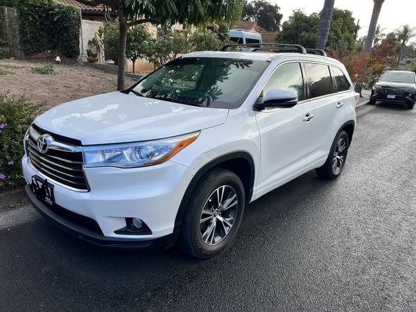 2016 Toyota Highlander XLE SUV