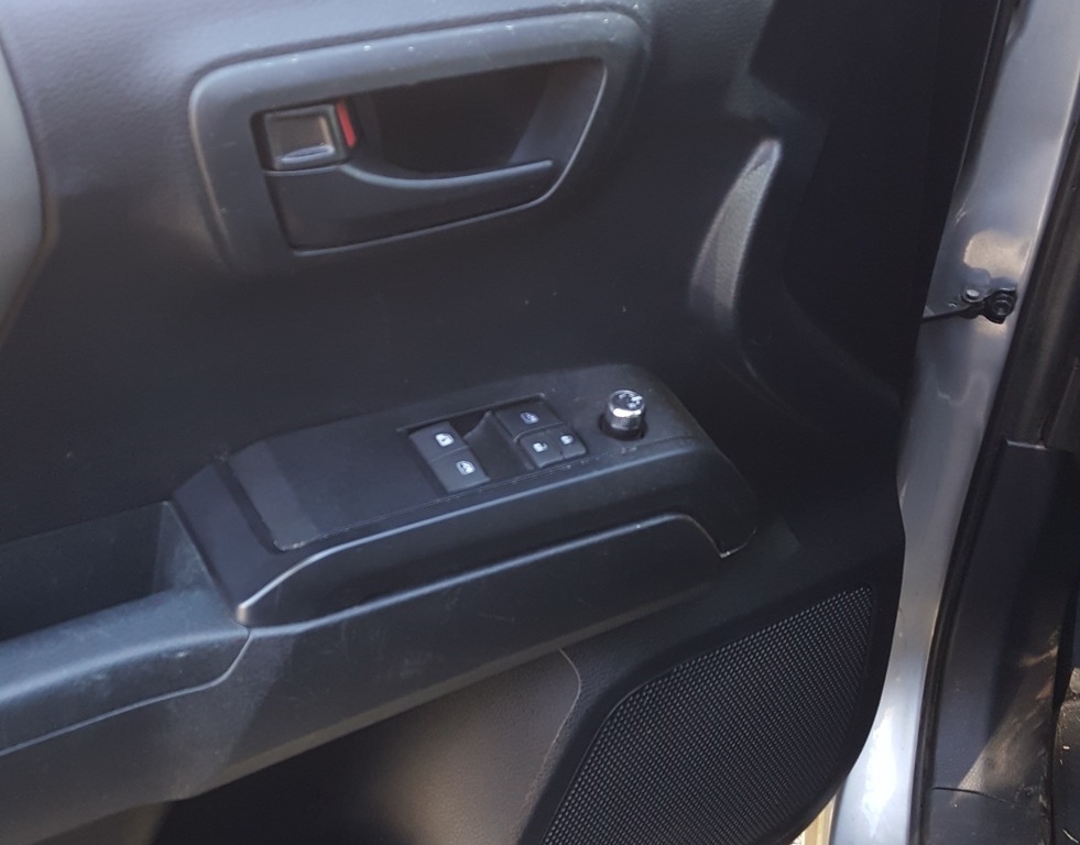 2018 Toyota Tacoma SR5 photo