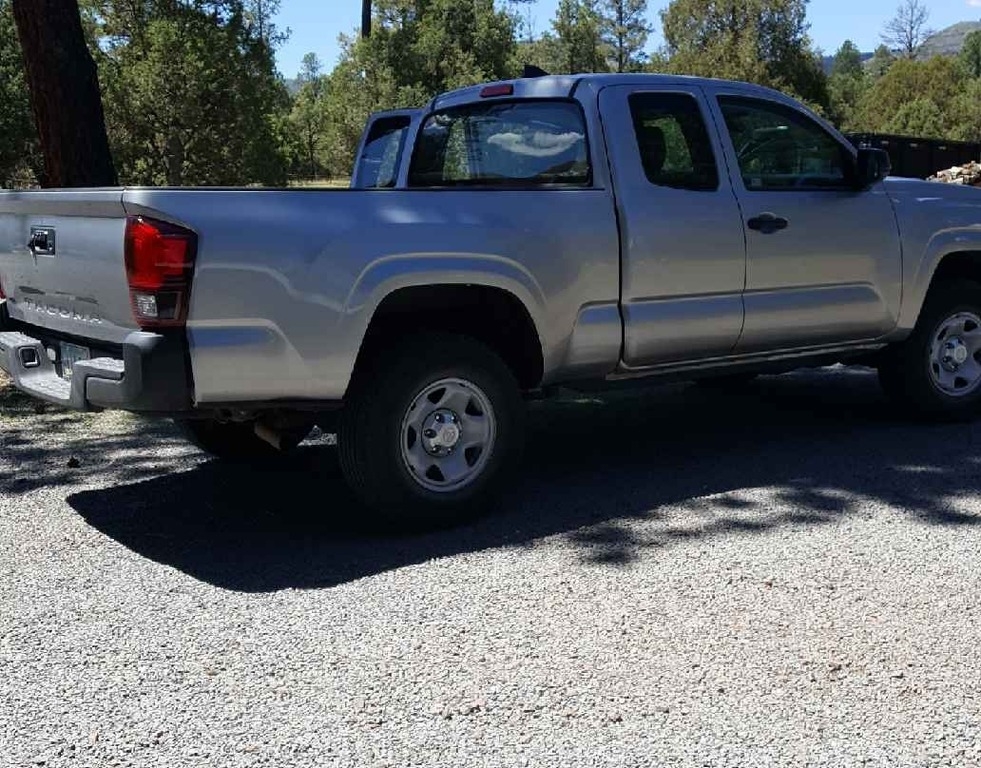 2018 Toyota Tacoma SR5 photo