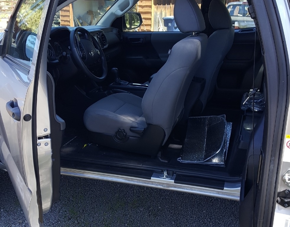 2018 Toyota Tacoma SR5 photo