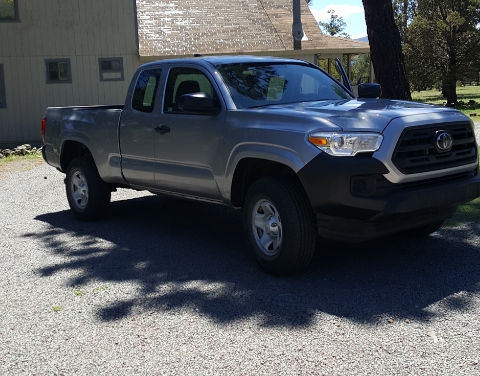 2018 Toyota Tacoma SR5 photo