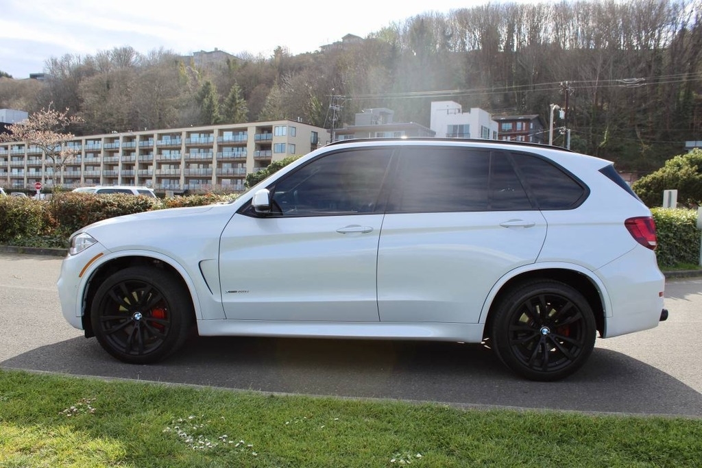 2016 BMW X5 xDrive50i photo