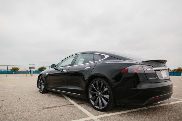 2013 Tesla Model S Performance photo