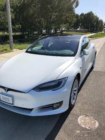 The 2017 Tesla Model S 100D photos