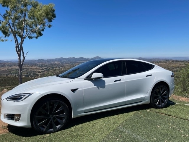 The 2021 Tesla Model S Long Range Plus photos