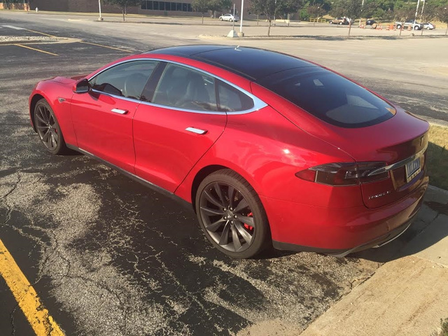2014 Tesla Model S Performance photo