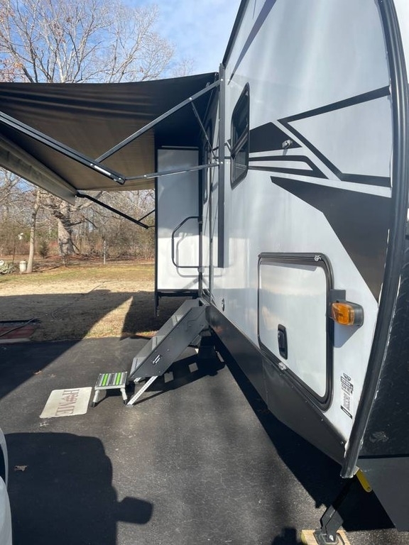 2022 Prime Time Manufacturing Tracer 29RLS Travel Trailer