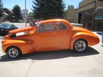 The 1940 Oldsmobile Coupe  photos