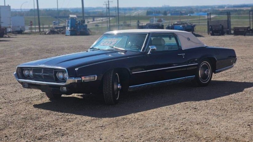 1969 Ford Thunderbird Landau photo