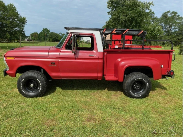 The 1976 Ford F-100  photos