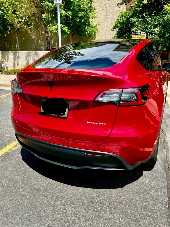 2022 Tesla Model Y Long Range photo