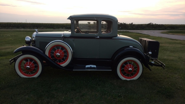 1930 Ford Model Coupe  photo
