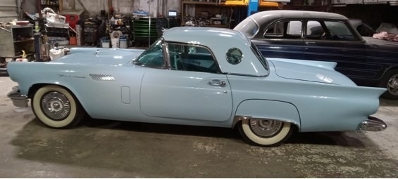 1957 Ford Thunderbird  photo