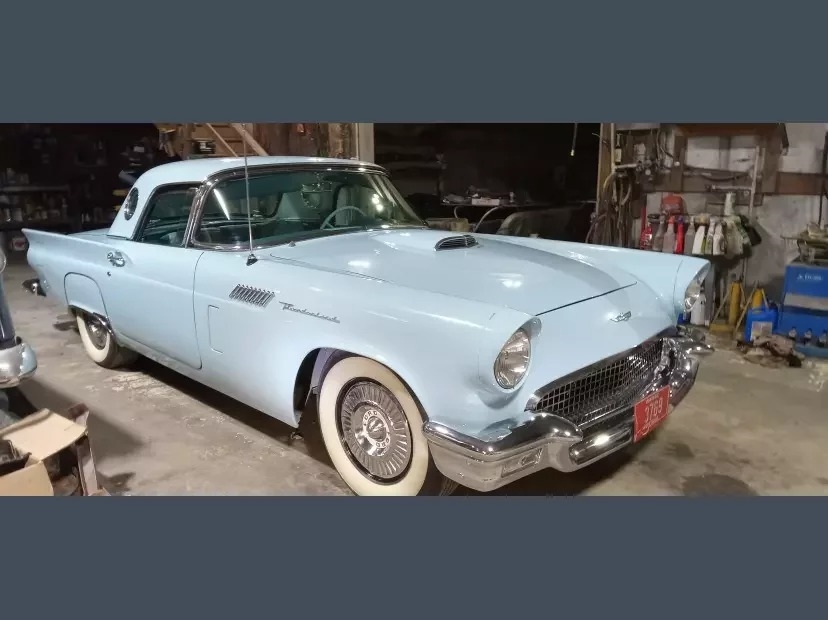 1957 Ford Thunderbird  photo