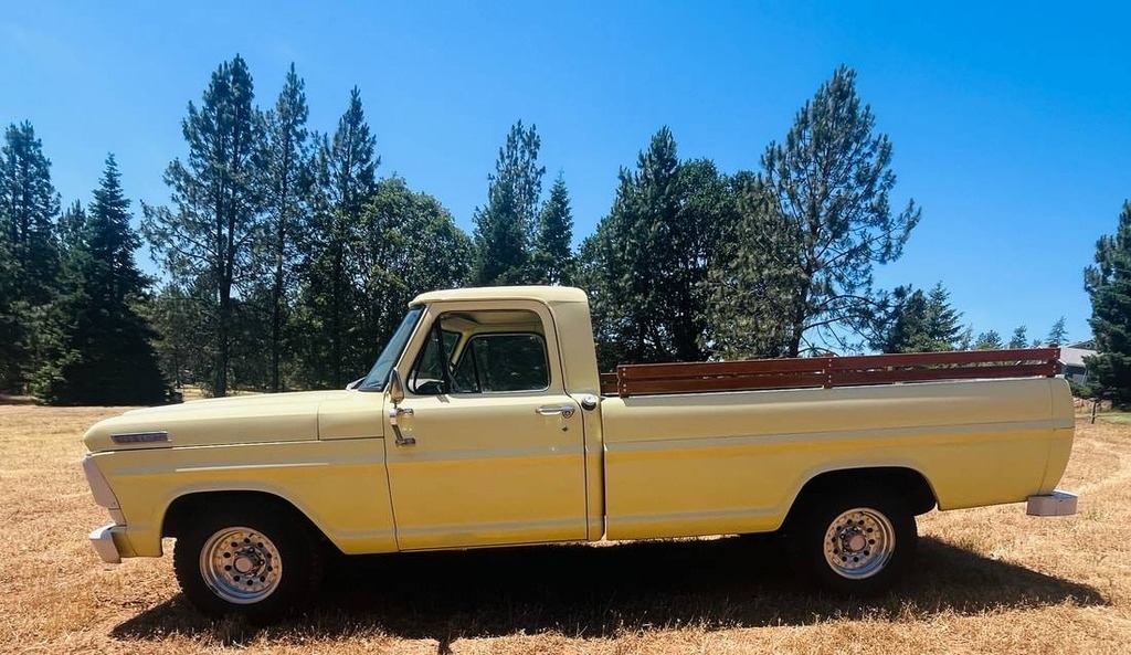 1967 Ford F-100 Pickup