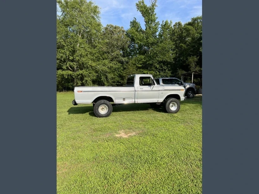 1976 Ford F-150 Ranger XLT Long Bed  photo