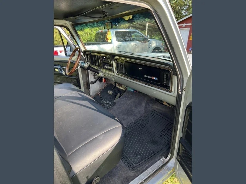 1976 Ford F-150 Ranger XLT Long Bed  photo