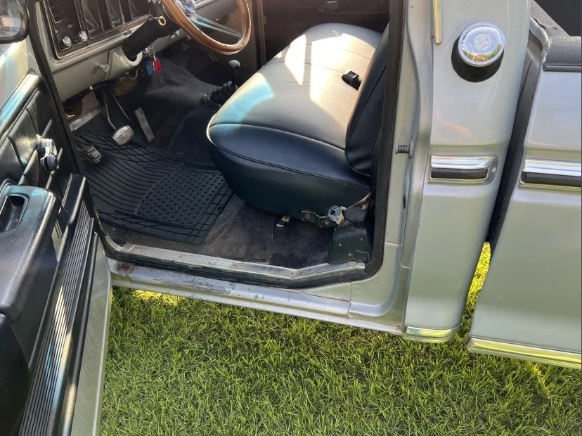 1976 Ford F-150 Ranger XLT Long Bed  photo