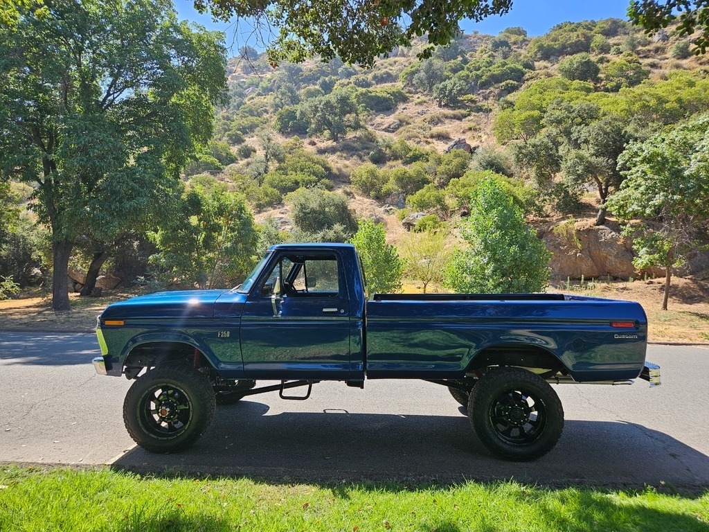 1976 Ford F-250  photo