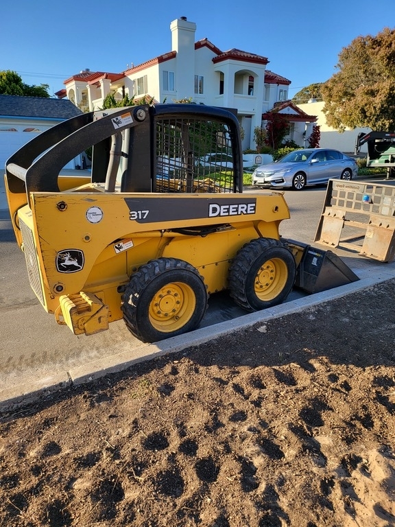 2005 John Deere 317 Skid Steer Vehicle Selling Solutions FSBO Vehicles Omaha, Nebraska 68105