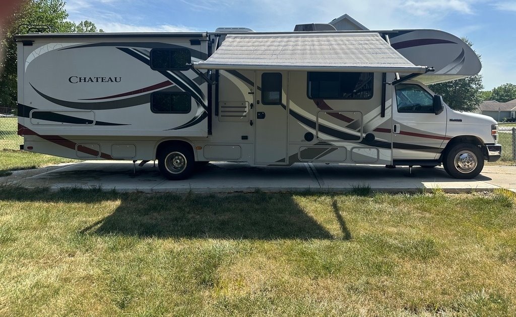 2014 Thor Motor Coach Chateau 31A Class C RV
