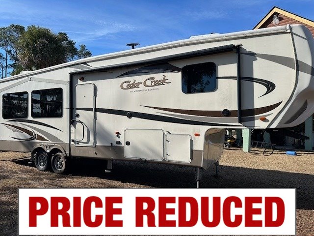 2017 Forest River Cedar Creek Silverback 33RK