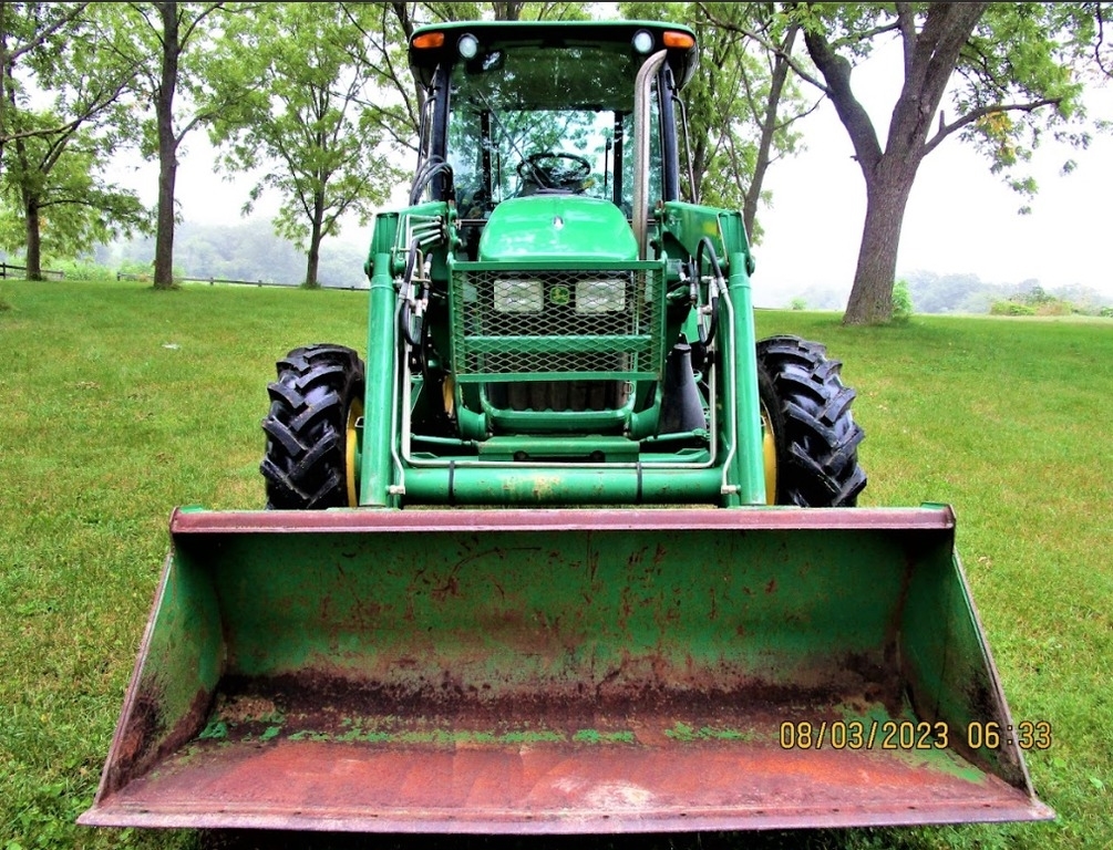 2009 John Deere 5085M w/ JD 553 Loader Vehicle Selling Solutions FSBO