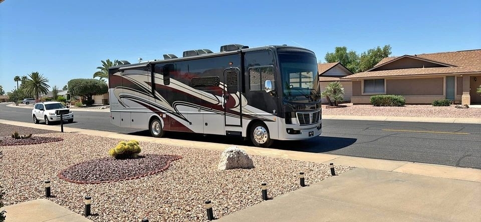 2022 Holiday Rambler® Vacationer® 35K V8