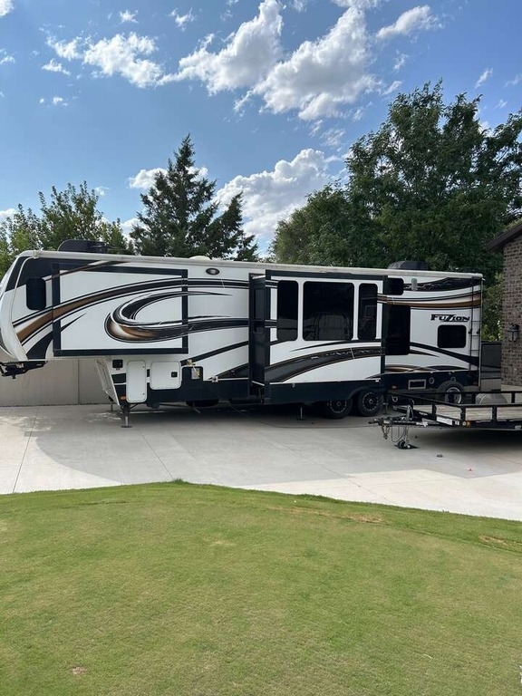 2014 Keystone Fuzion 331