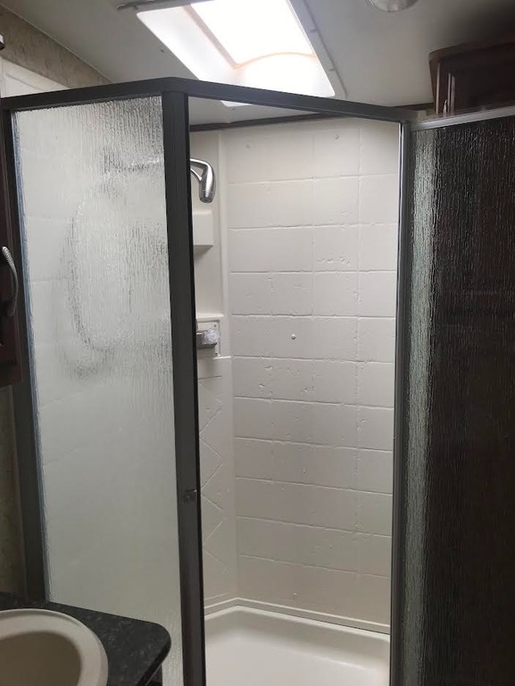 2013 Winnebago ONE 30RE Vehicle Selling Solutions FSBO Vehicles