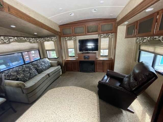 2015 Forest River Cedar Creek Silverback 29IK