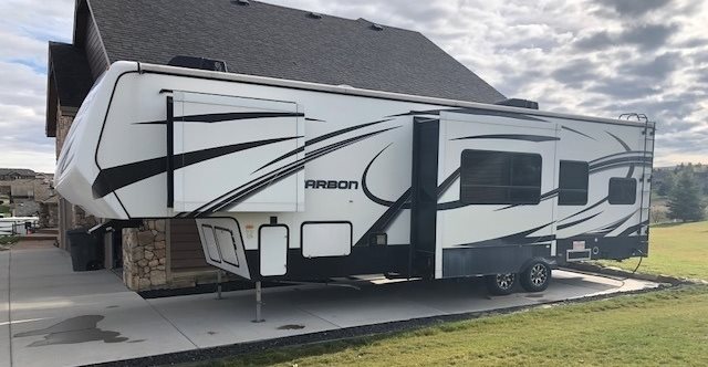 2015 Keystone Carbon 327