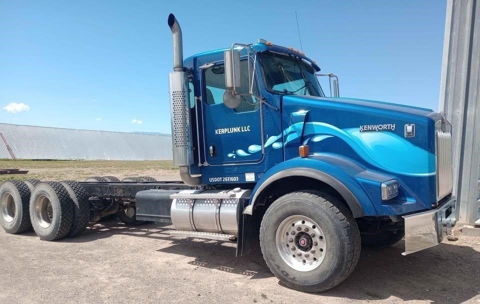 2002 Kenworth T880 Cummins  N-14