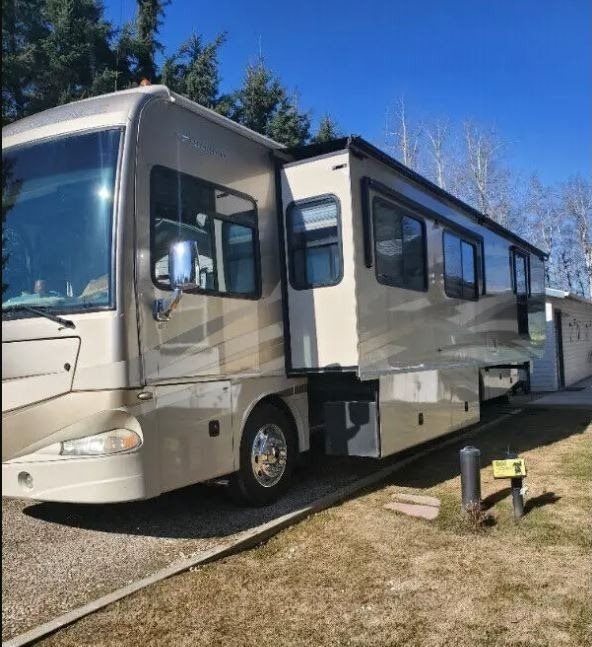 2008 Fleetwood Providence® 39R I6 Diesel Pusher