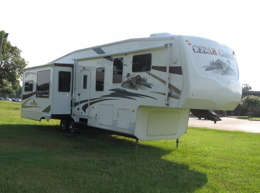 2007 Forest River Cedar Creek 34SATS