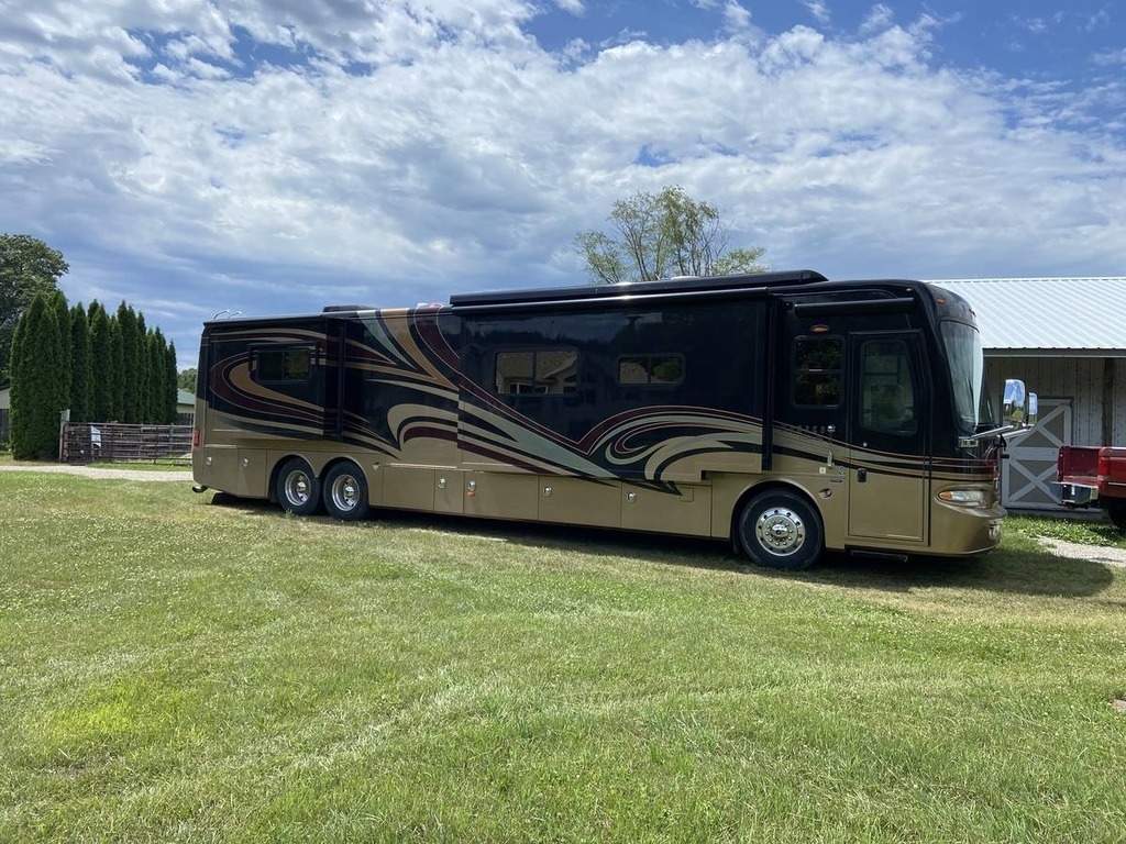 2011 Monaco® Camelot™ 43PKQ I6 Diesel Pusher Stock# 633367