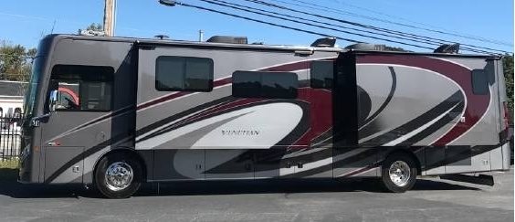 2018 Thor Motor Coach Venetian A40 I6 Diesel Pusher