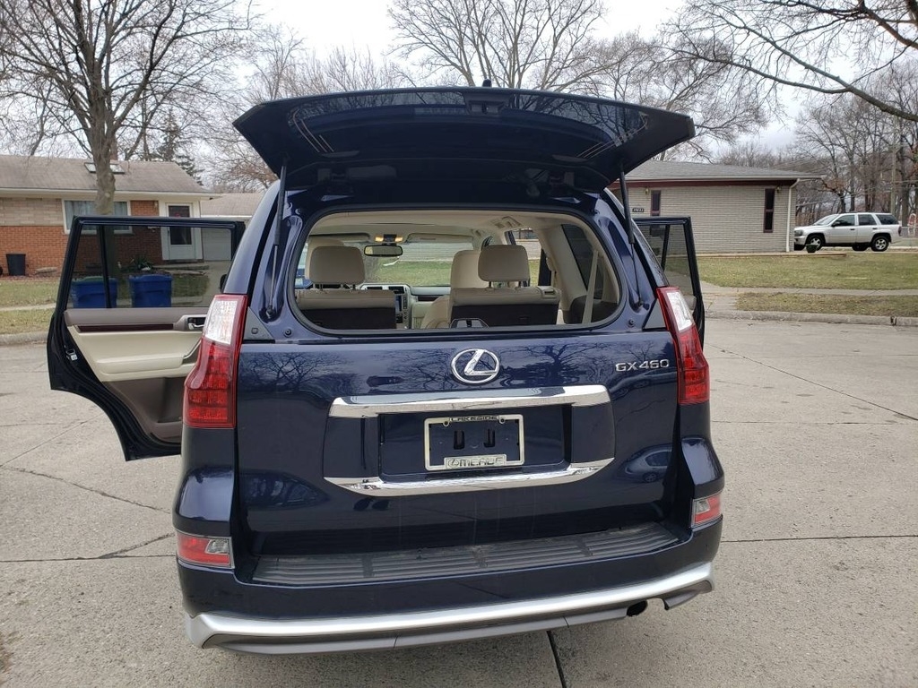 2019 Lexus GX 460 photo