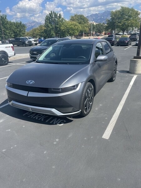 2022 Hyundai IONIQ 5 SEL photo