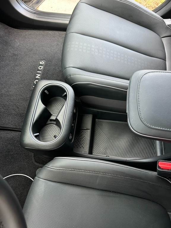 2022 Hyundai IONIQ 5 SEL photo