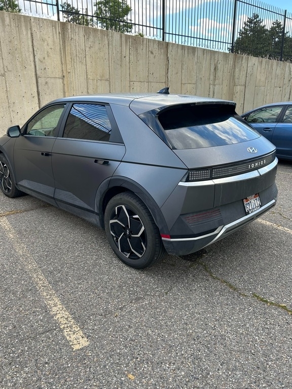 2022 Hyundai IONIQ 5 SEL photo