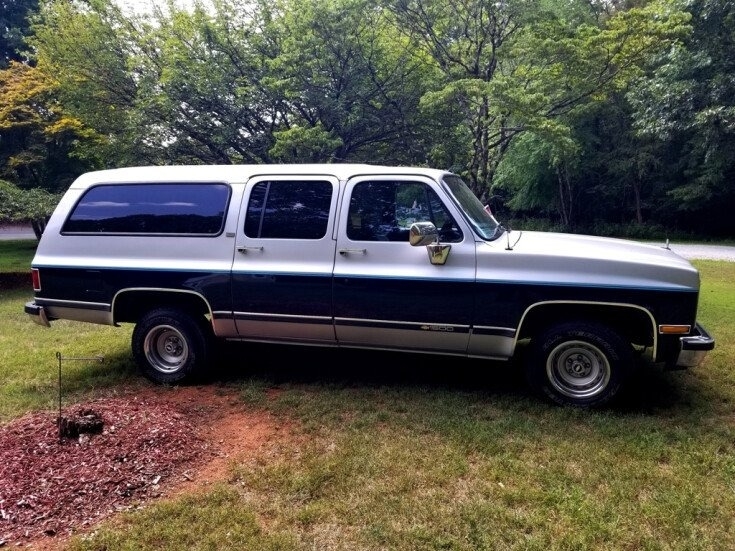 1989 Chevrolet Suburban R10 photo