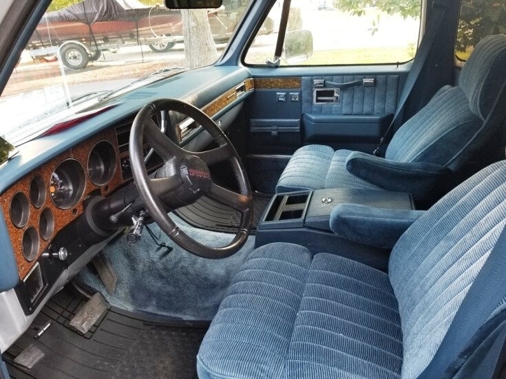 1989 Chevrolet Suburban R10 photo