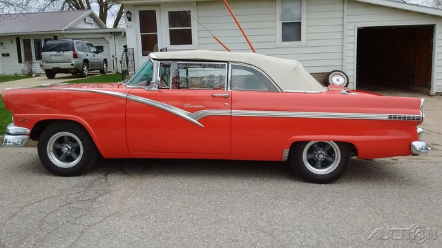 The 1956 Ford Fairlane Sunliner photos
