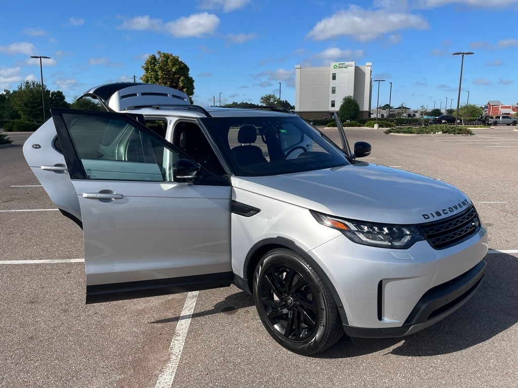 2019 Land Rover Discovery HSE photo